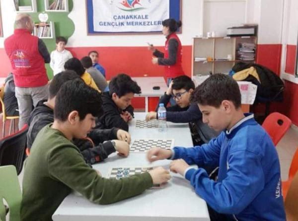 Sanal Oyunları terk et dehanı keşfet projesi kapsamında dama turnuvası gerçekleştirildi.